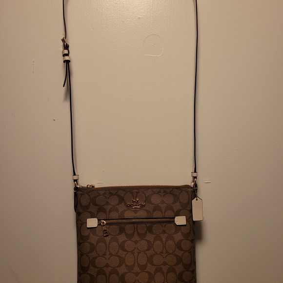 Crossbody Coach Rowan File Bag Signature Canvas - Picture 1 of 7